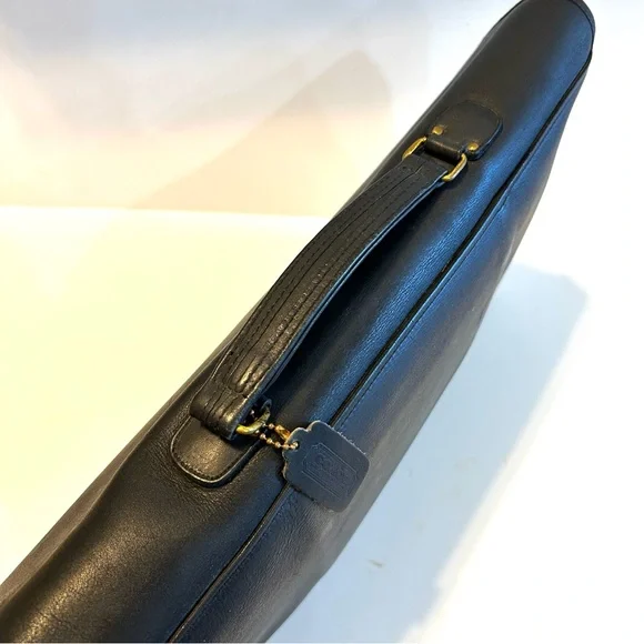 Coach Vintage Top Handle Briefcase in Fabulous Condition. Brass Hardware. - Picture 3 of 11